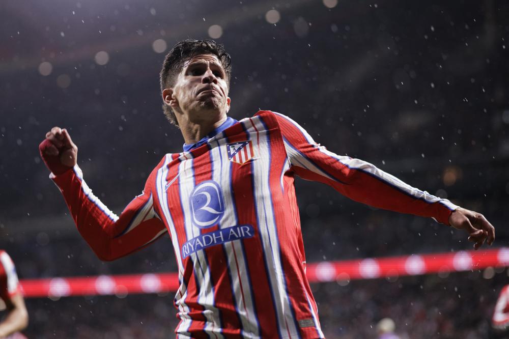 她的动作完 她的动作完